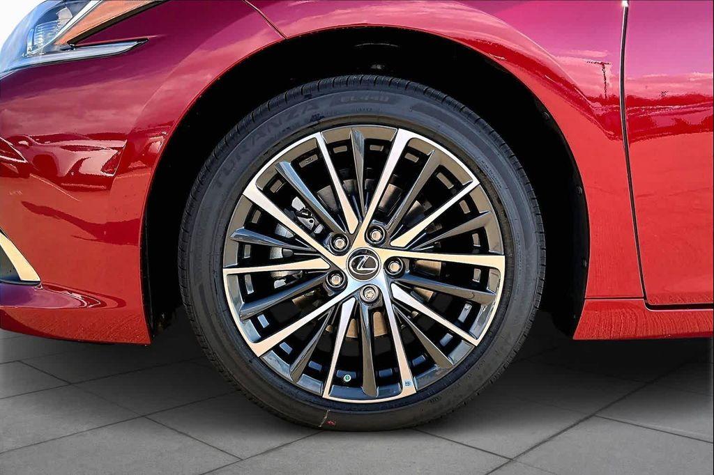 new 2025 Lexus ES 350 car, priced at $49,489