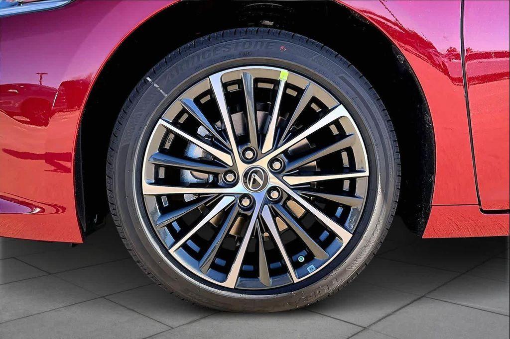 new 2025 Lexus ES 350 car, priced at $48,130