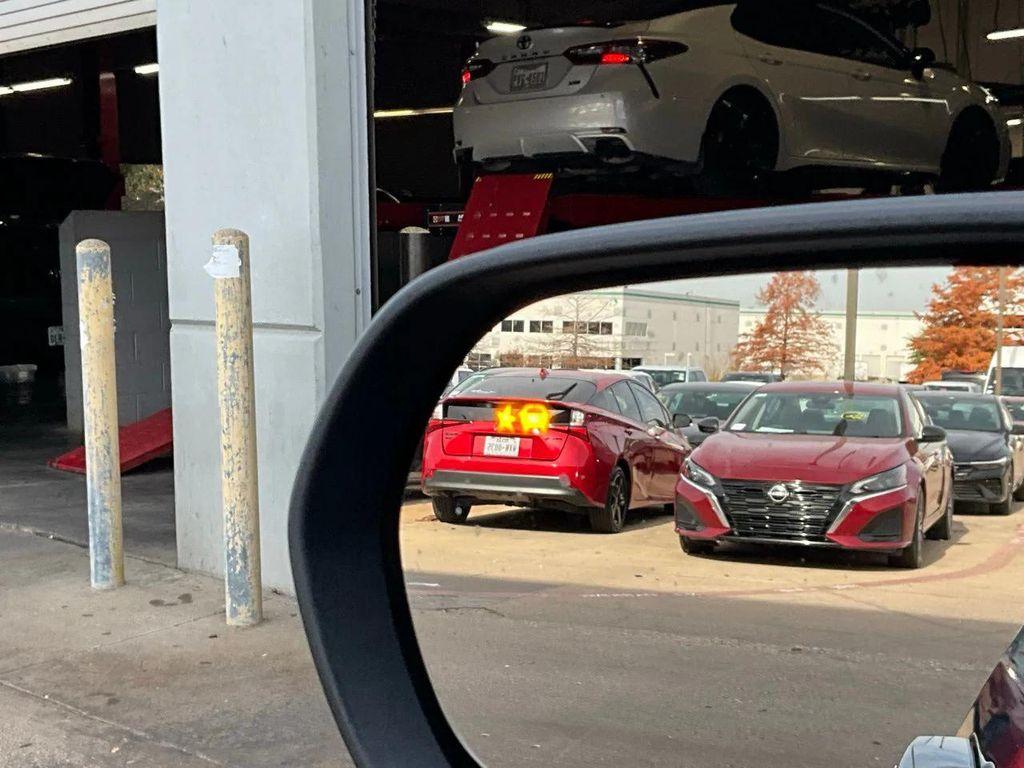 used 2025 Chevrolet Equinox car, priced at $24,901