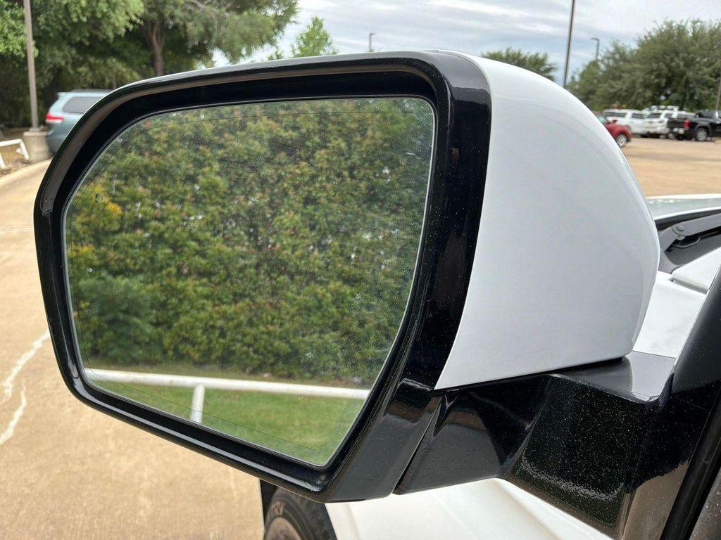 used 2024 Ford Expedition car, priced at $44,601