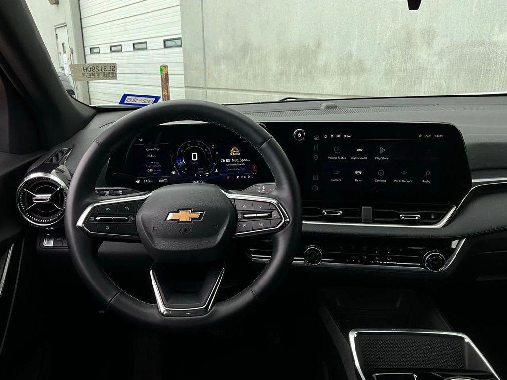 used 2025 Chevrolet Equinox car, priced at $24,901