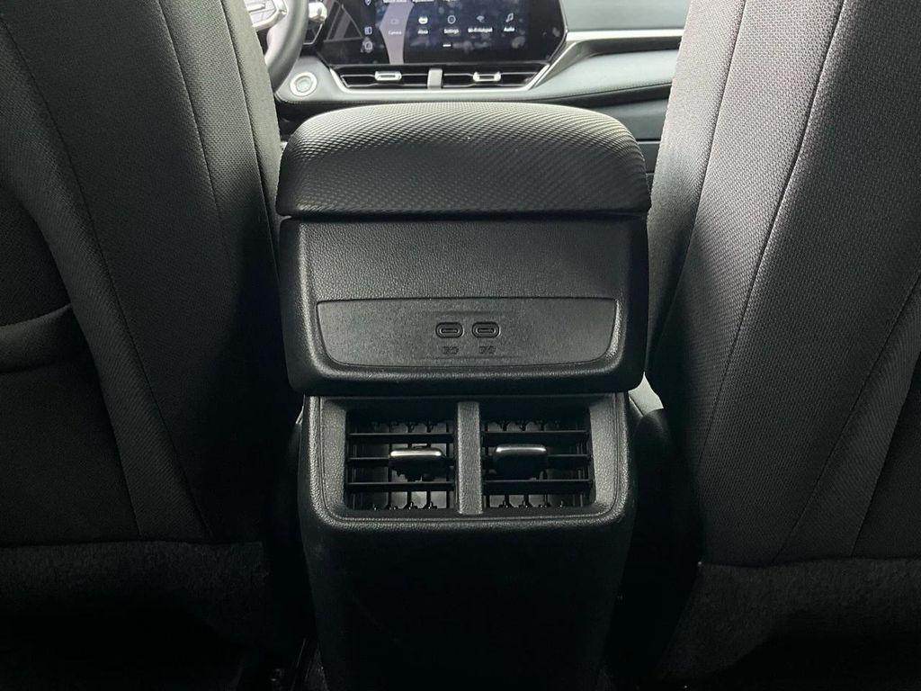 used 2025 Chevrolet Equinox car, priced at $25,901