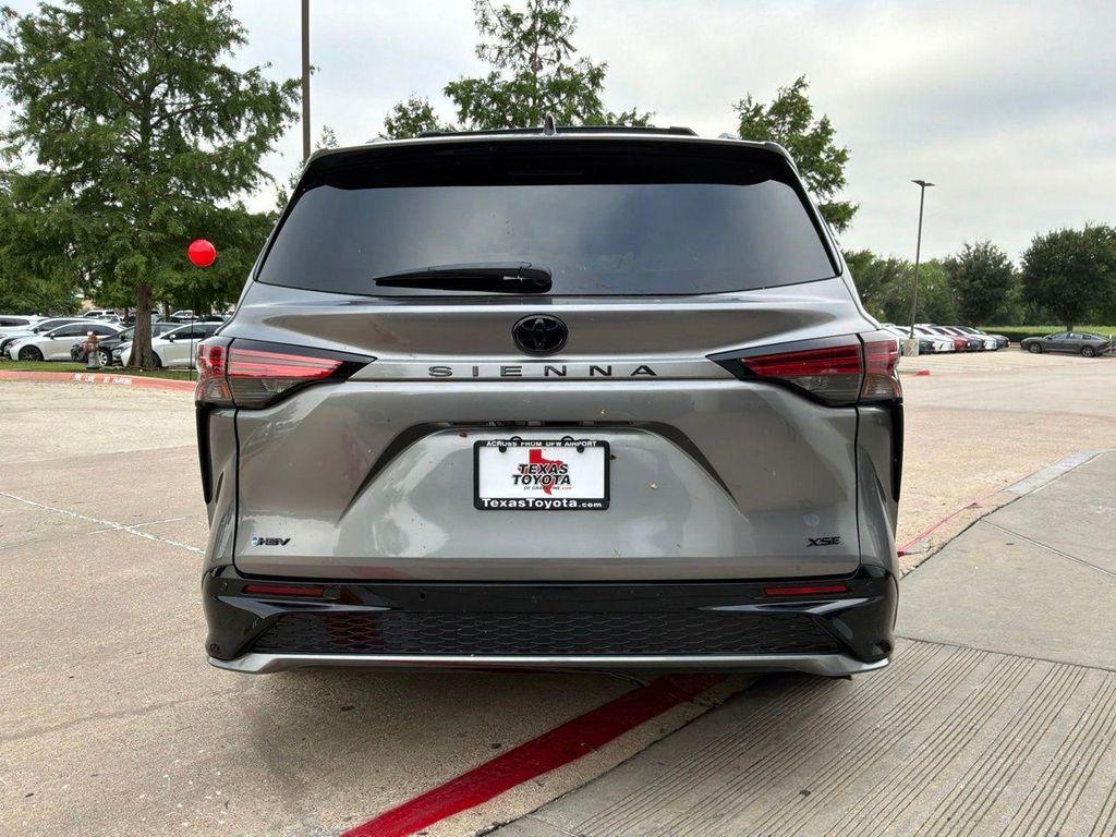 new 2026 Toyota Sienna car, priced at $51,783