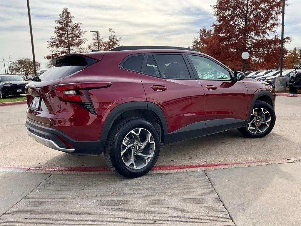 used 2025 Chevrolet Trax car, priced at $18,901