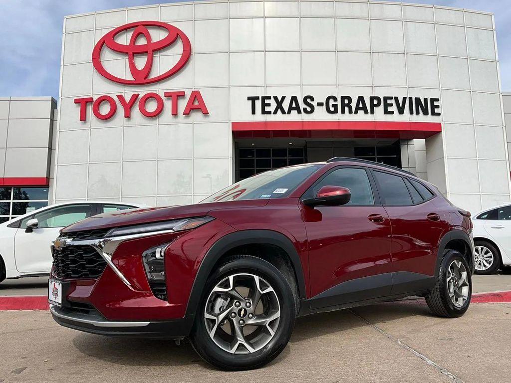 used 2025 Chevrolet Trax car, priced at $18,901