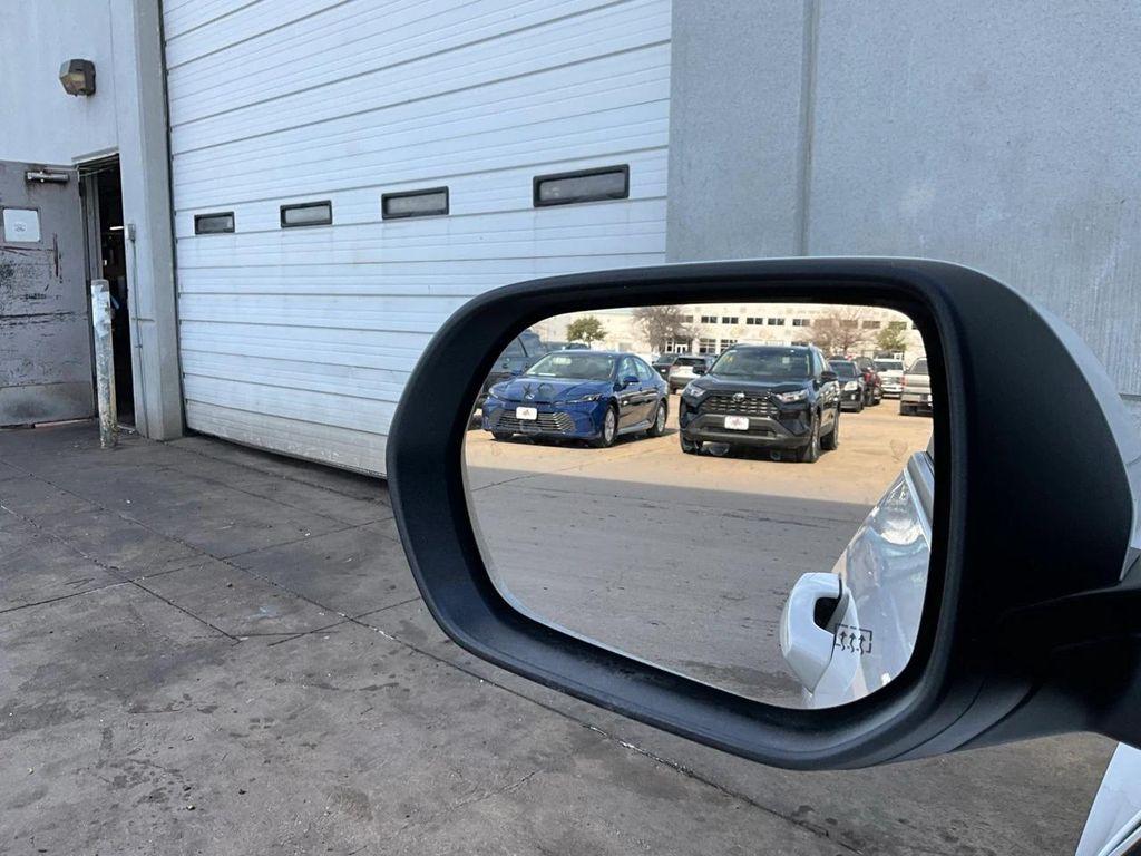 used 2025 Chevrolet Equinox car, priced at $21,901