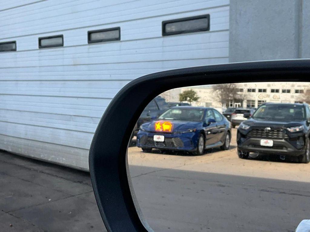 used 2025 Chevrolet Equinox car, priced at $21,901