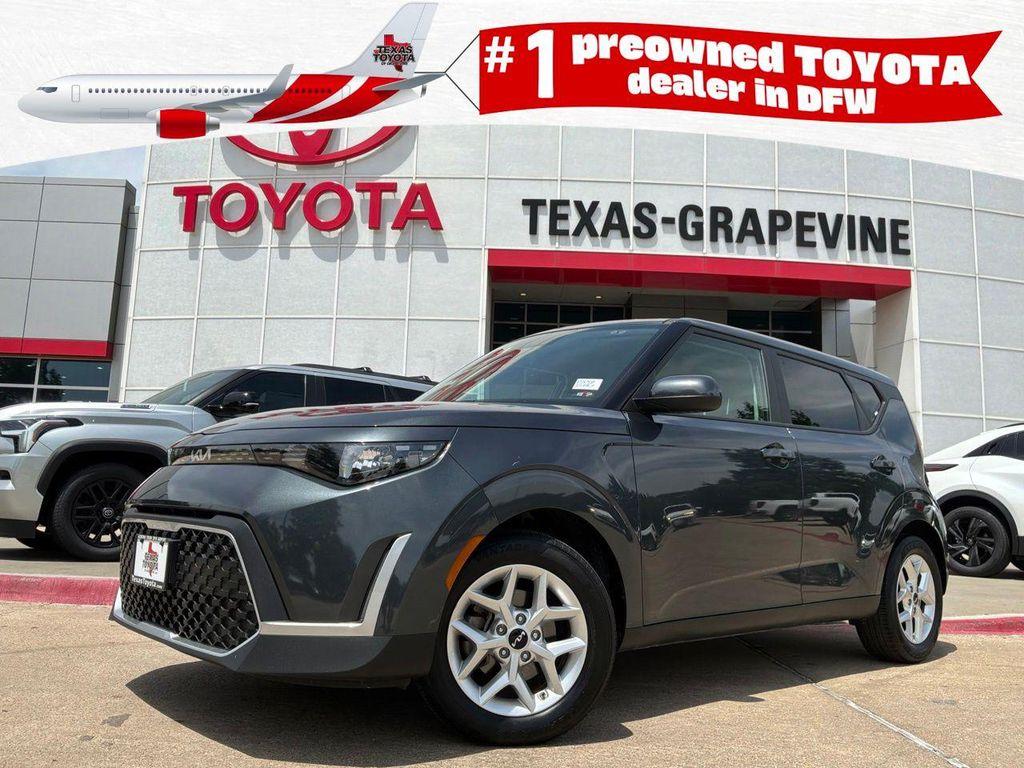 used 2025 Kia Soul car, priced at $15,901