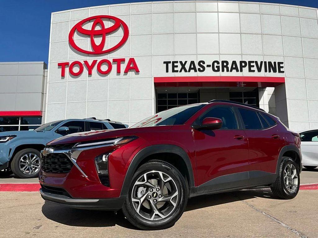 used 2025 Chevrolet Trax car, priced at $17,901