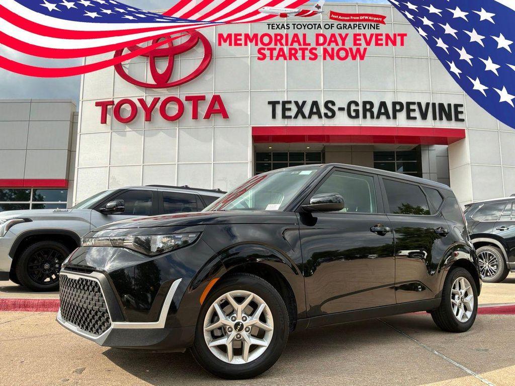 used 2025 Kia Soul car, priced at $15,701