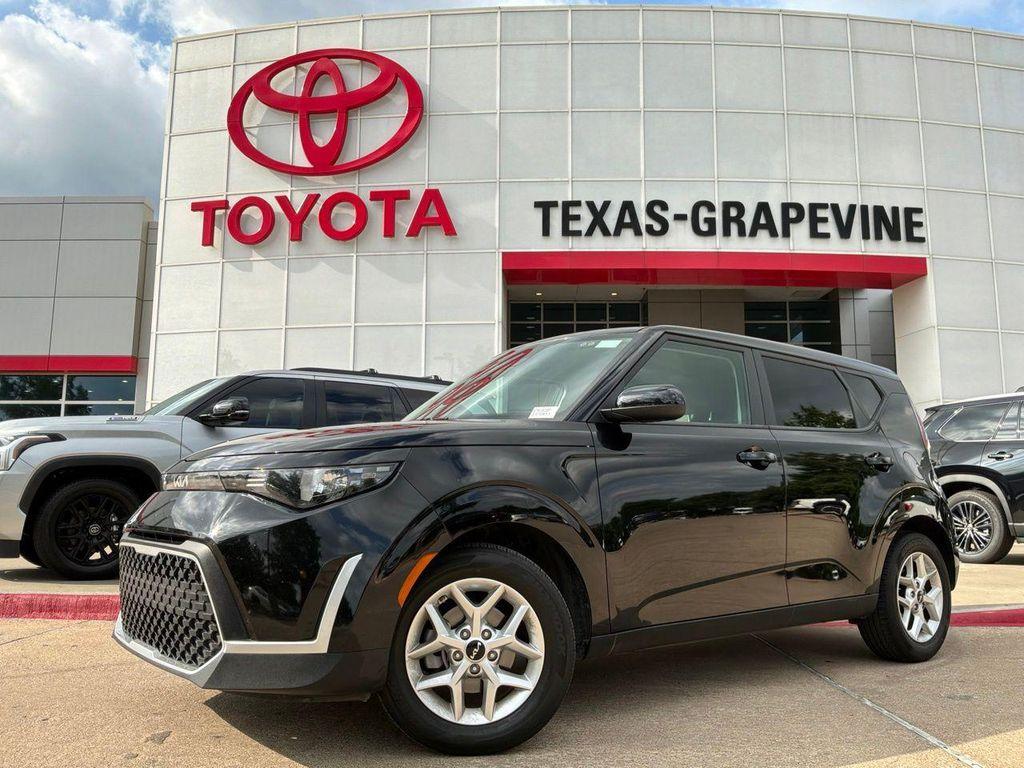 used 2025 Kia Soul car, priced at $15,701