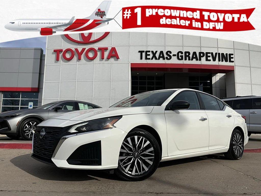 used 2025 Nissan Altima car, priced at $17,901