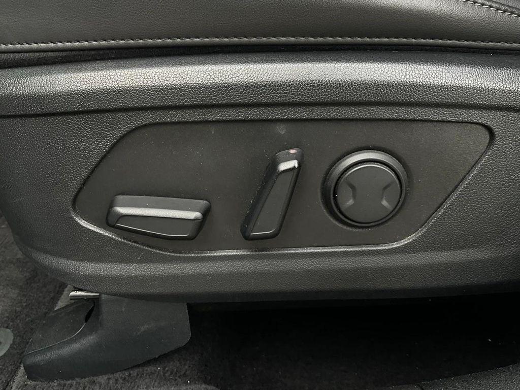 used 2024 Kia Sorento car, priced at $25,901