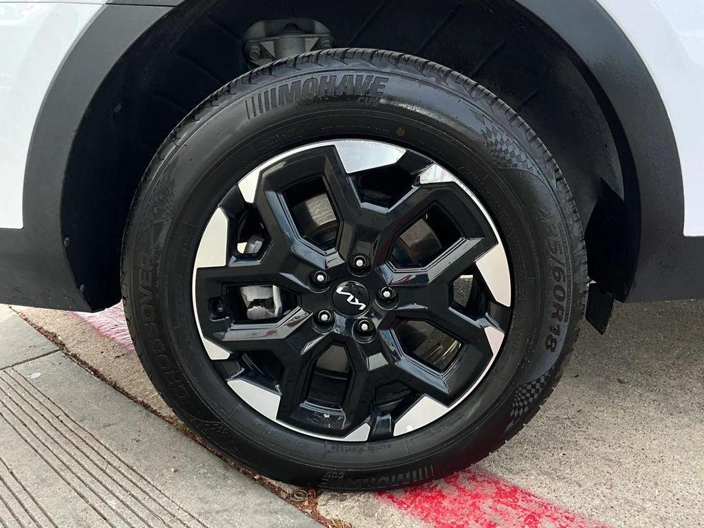 used 2024 Kia Sorento car, priced at $25,901