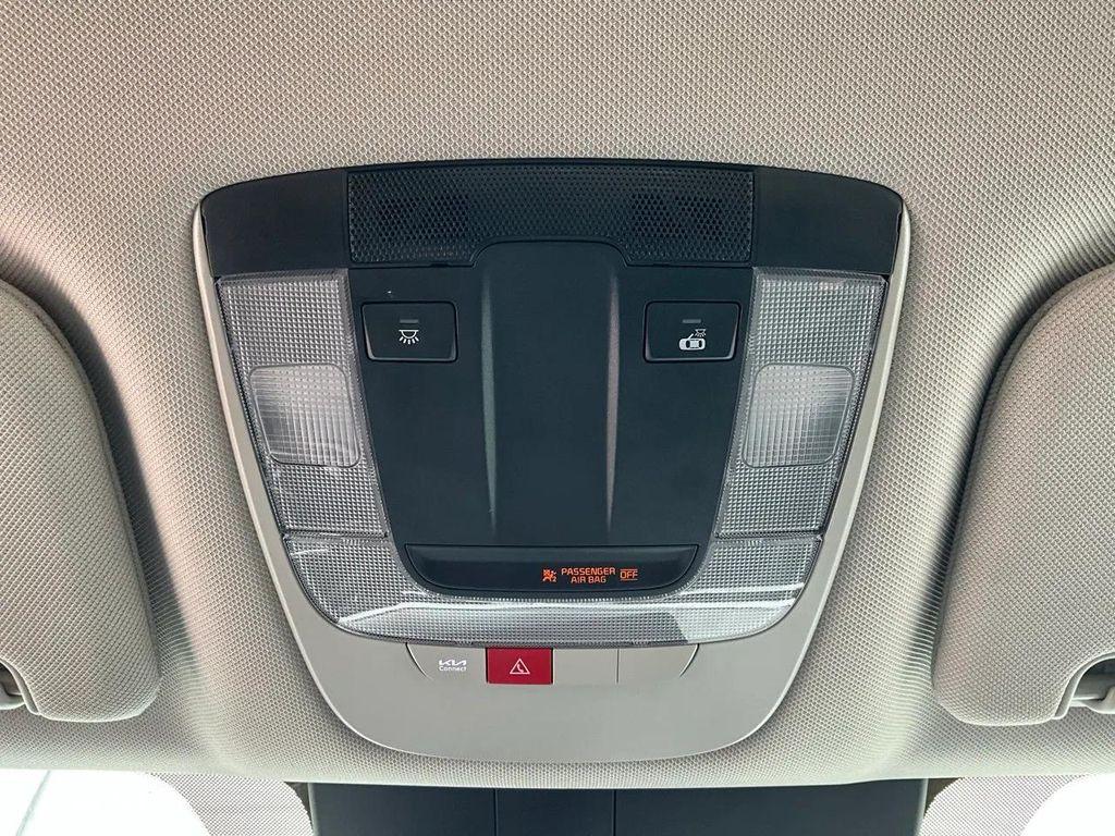 used 2024 Kia Sorento car, priced at $25,901