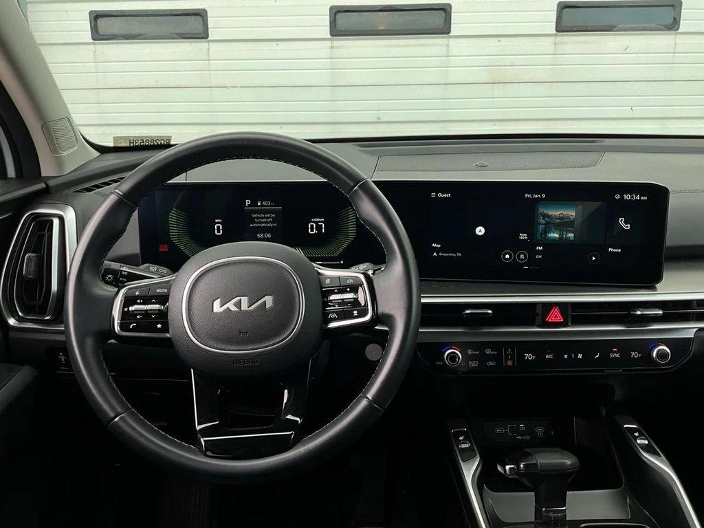 used 2024 Kia Sorento car, priced at $25,901