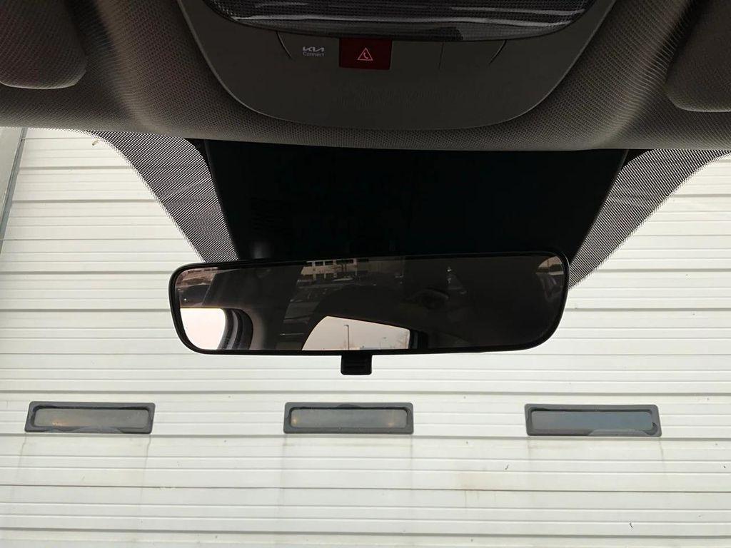 used 2024 Kia Sorento car, priced at $25,901