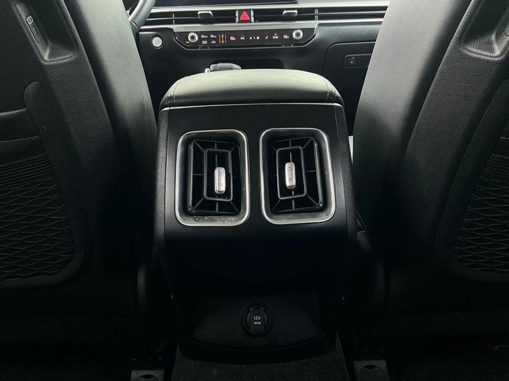 used 2024 Kia Sorento car, priced at $25,901