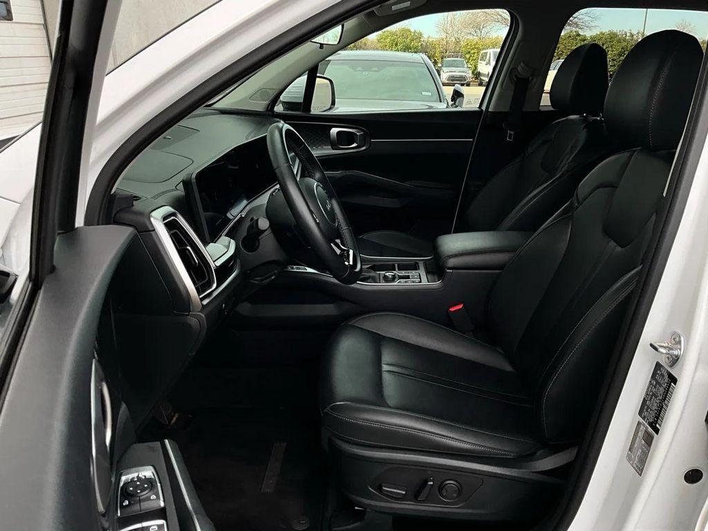 used 2024 Kia Sorento car, priced at $25,901