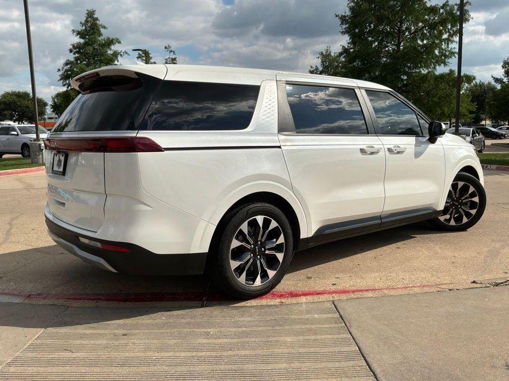 used 2024 Kia Carnival car, priced at $29,901