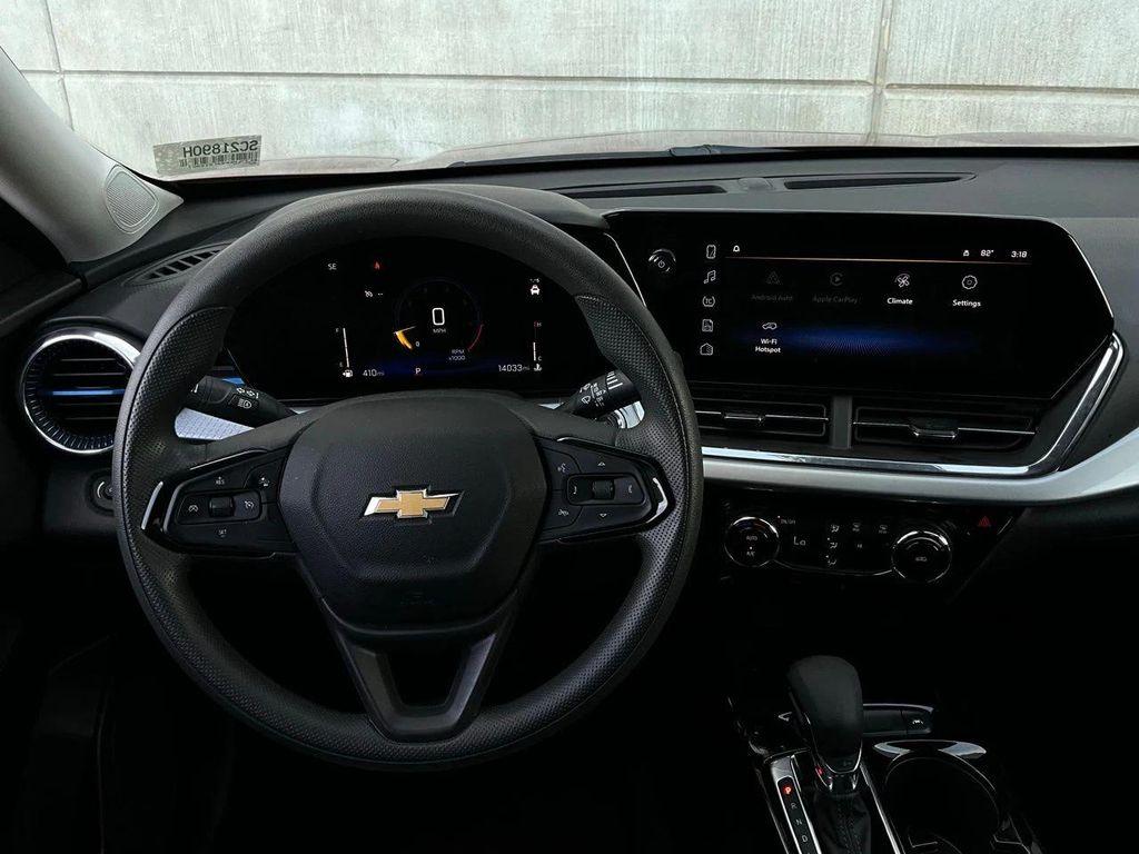 used 2025 Chevrolet Trax car, priced at $18,901