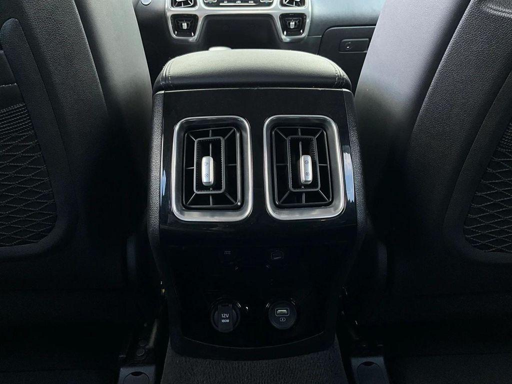 used 2023 Kia Sorento car, priced at $24,901