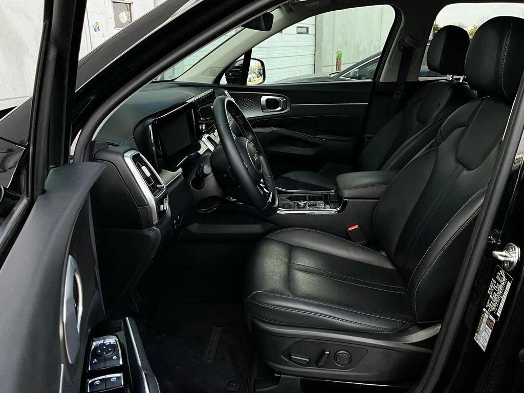 used 2023 Kia Sorento car, priced at $24,901