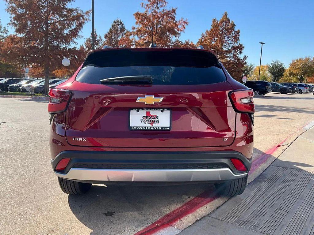 used 2025 Chevrolet Trax car, priced at $18,901