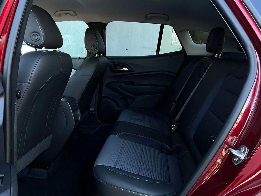 used 2025 Chevrolet Trax car, priced at $18,901