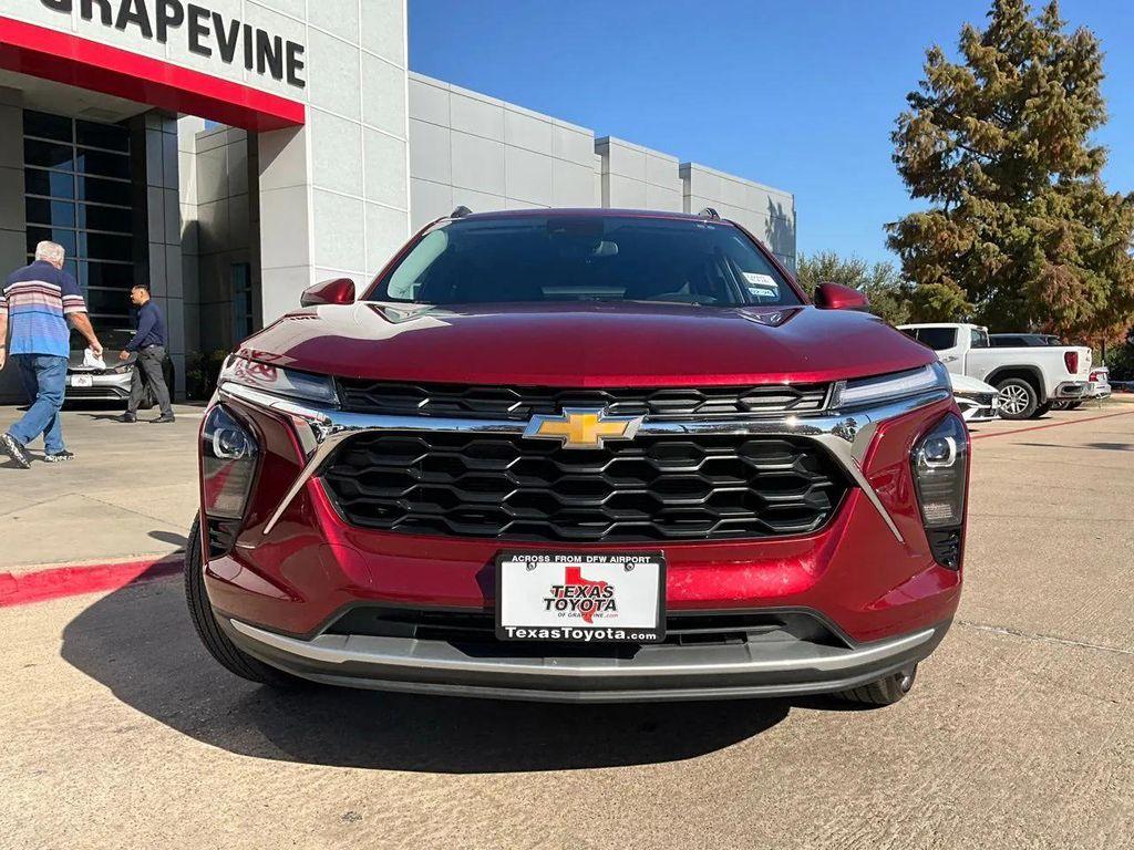 used 2025 Chevrolet Trax car, priced at $18,901