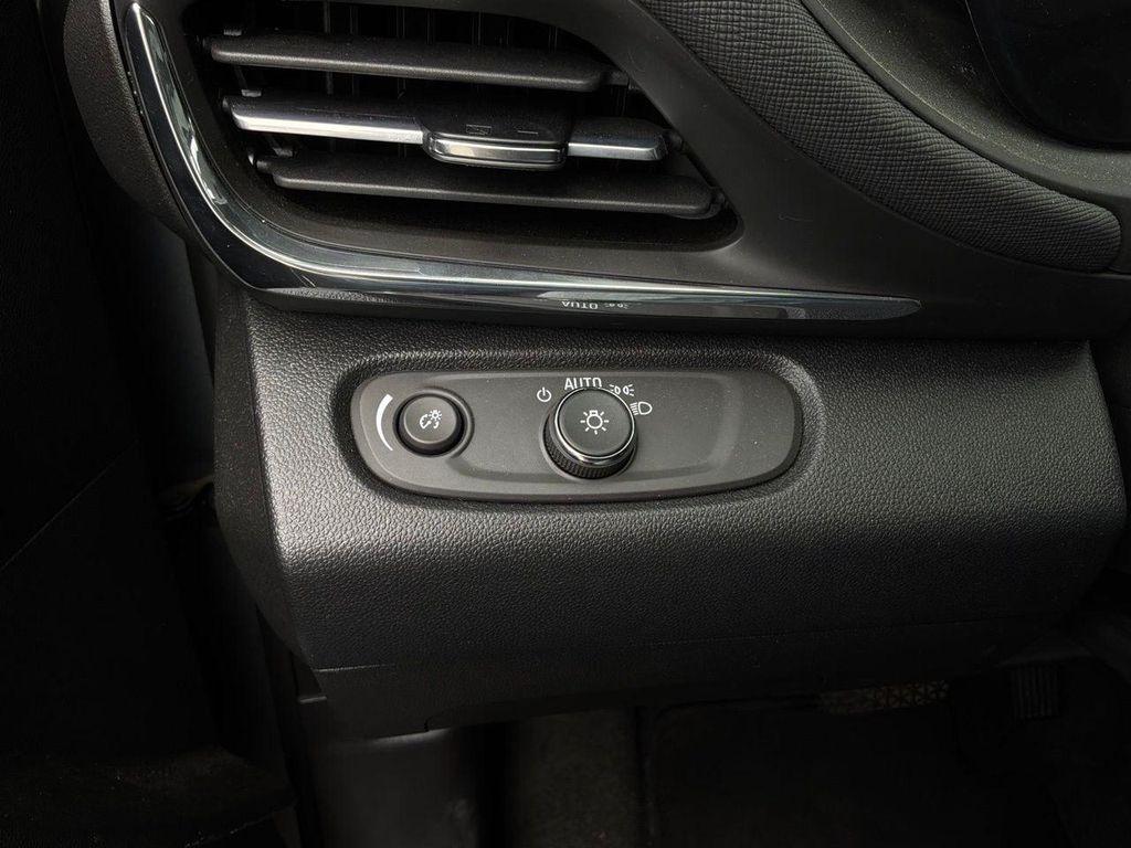 used 2025 Buick Envista car, priced at $21,501