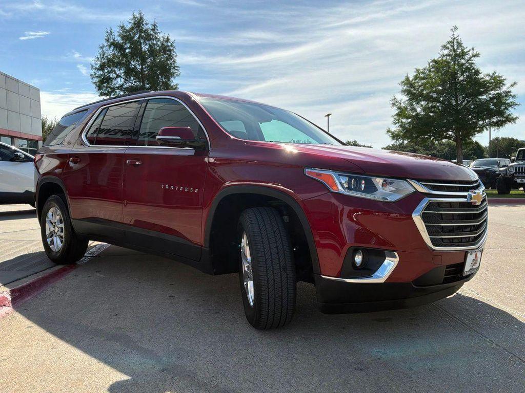 used 2020 Chevrolet Traverse car, priced at $23,901