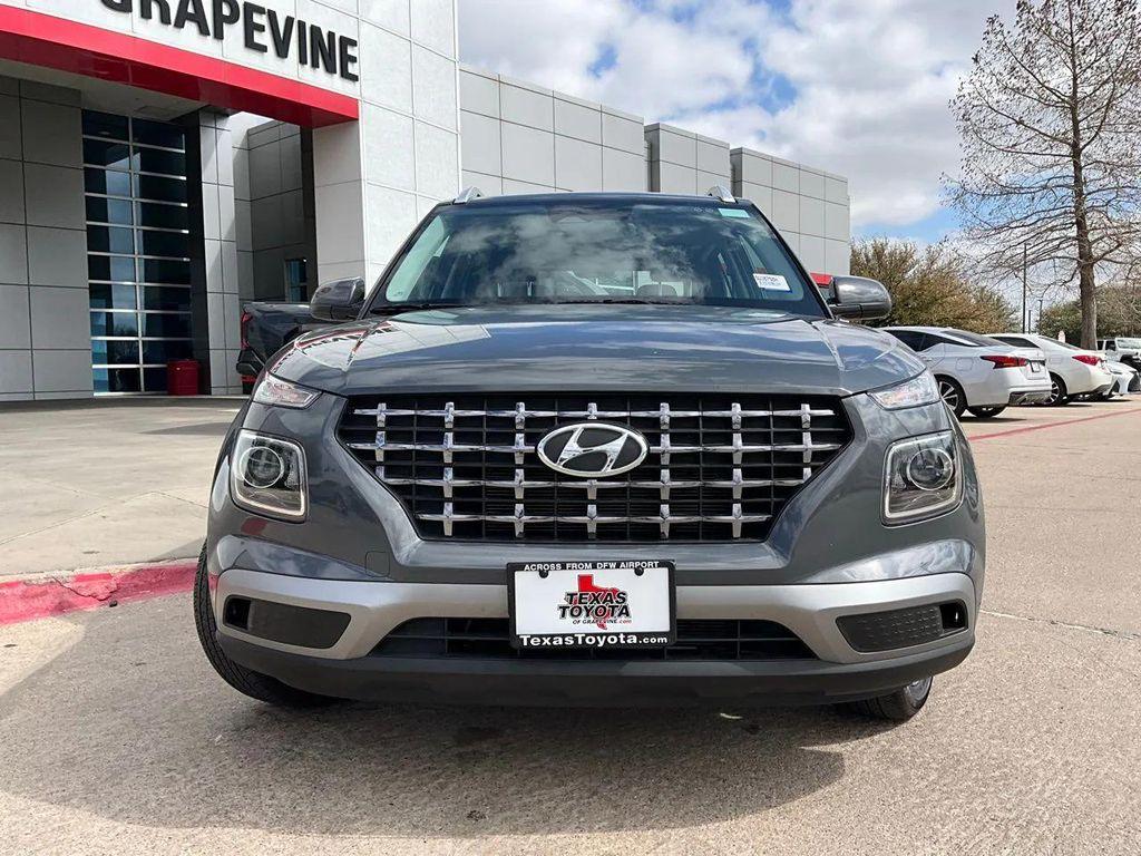 used 2025 Hyundai Venue car, priced at $18,901