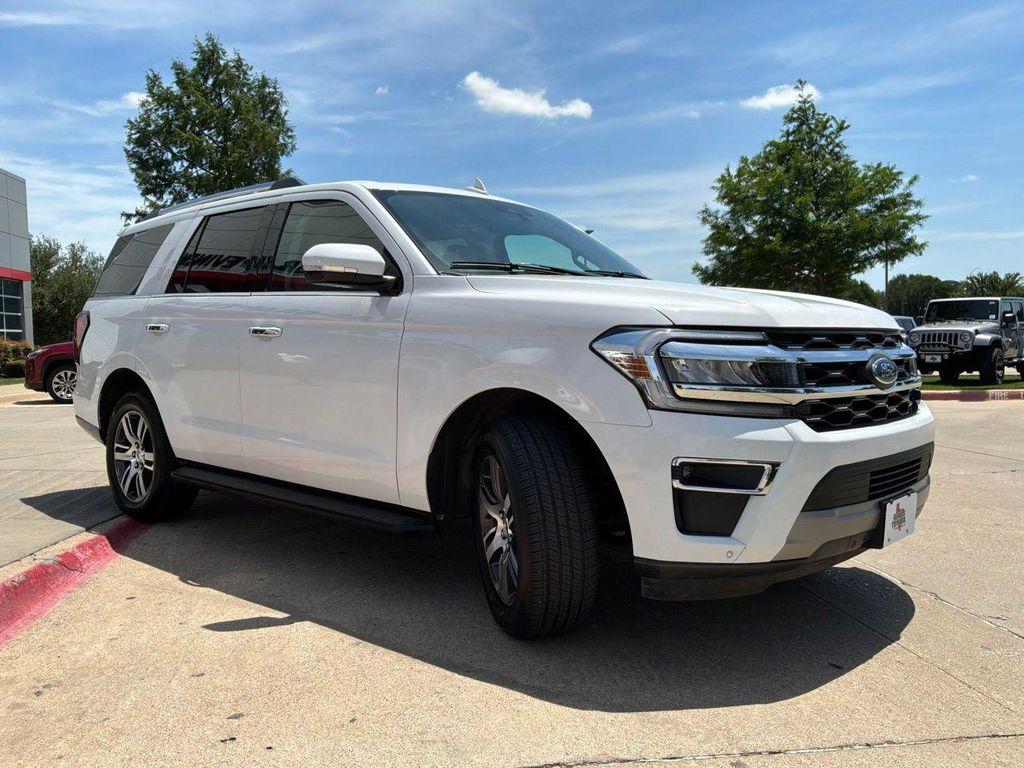 used 2024 Ford Expedition car, priced at $43,901