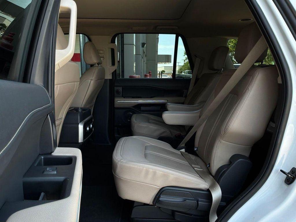 used 2024 Ford Expedition car, priced at $43,901