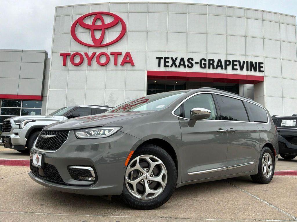 used 2022 Chrysler Pacifica car, priced at $27,901