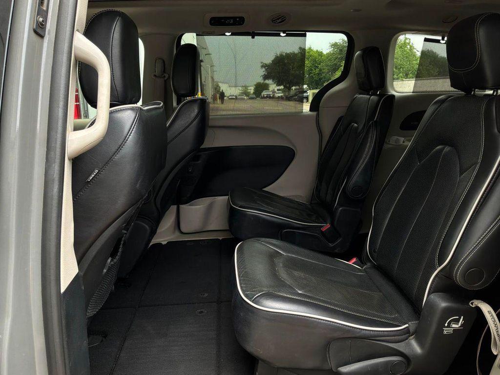 used 2022 Chrysler Pacifica car, priced at $27,901