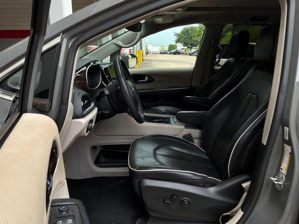 used 2022 Chrysler Pacifica car, priced at $27,901