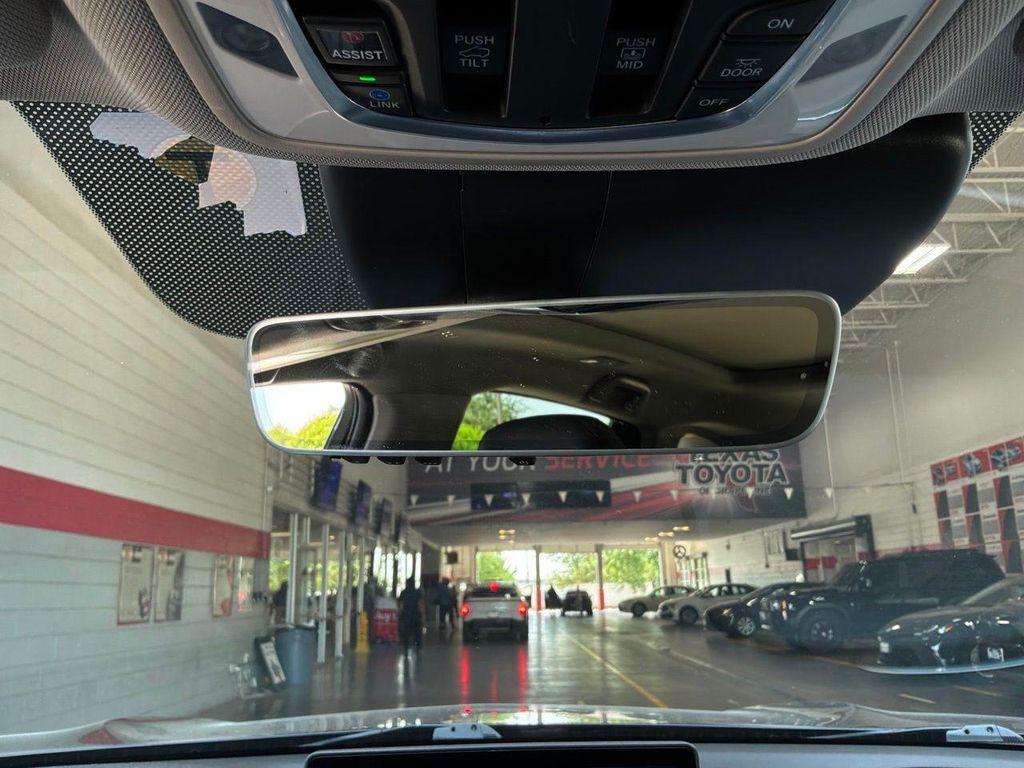 used 2023 Acura RDX car, priced at $33,126
