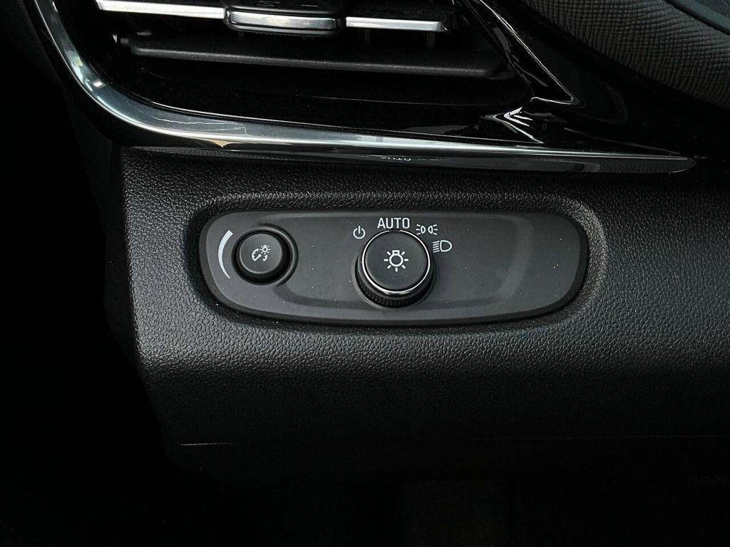 used 2025 Buick Envista car, priced at $22,901