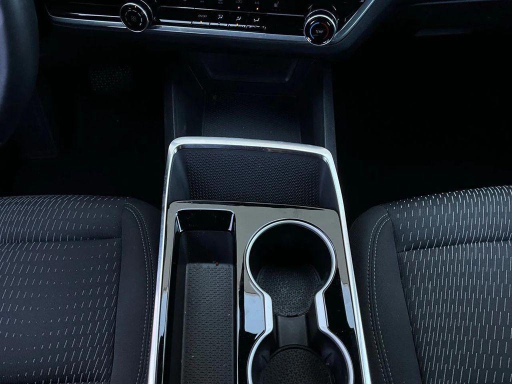 used 2025 Chevrolet Equinox car, priced at $24,801