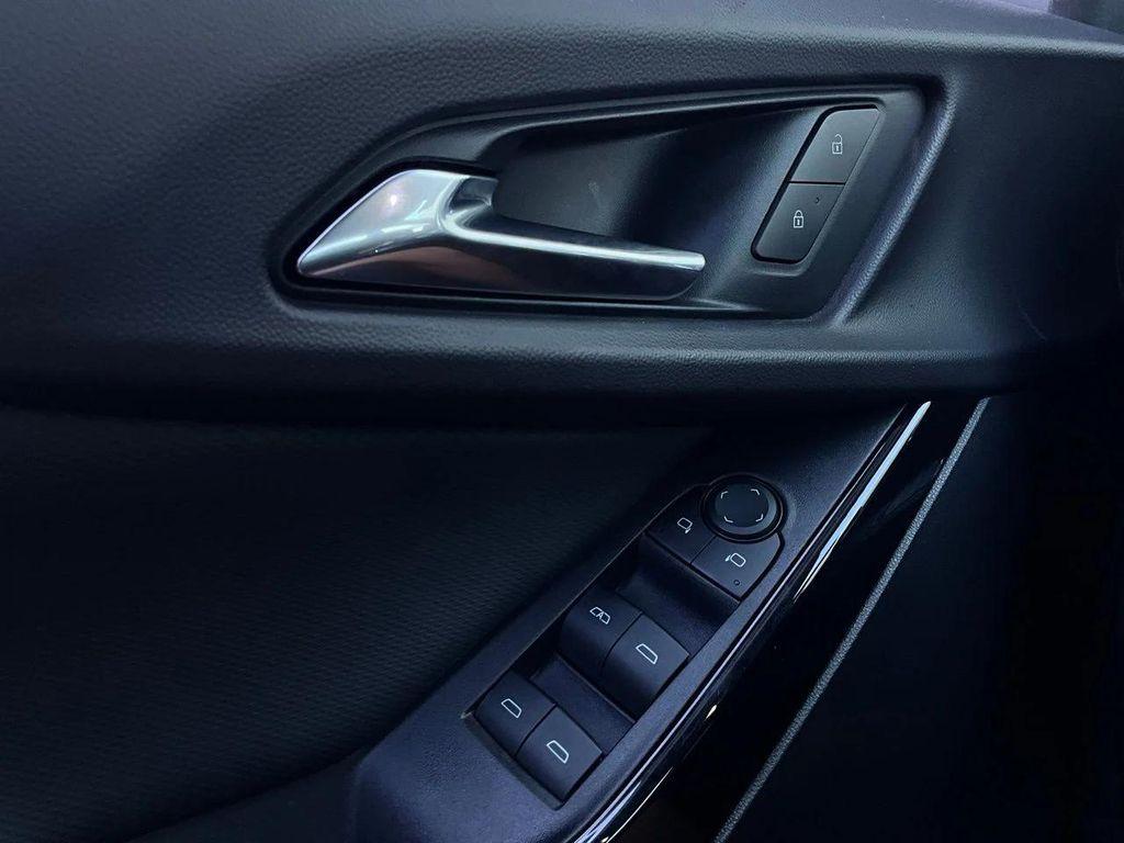 used 2025 Chevrolet Equinox car, priced at $24,801