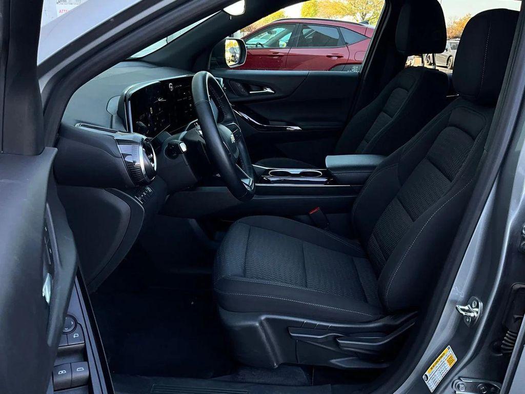 used 2025 Chevrolet Equinox car, priced at $24,801