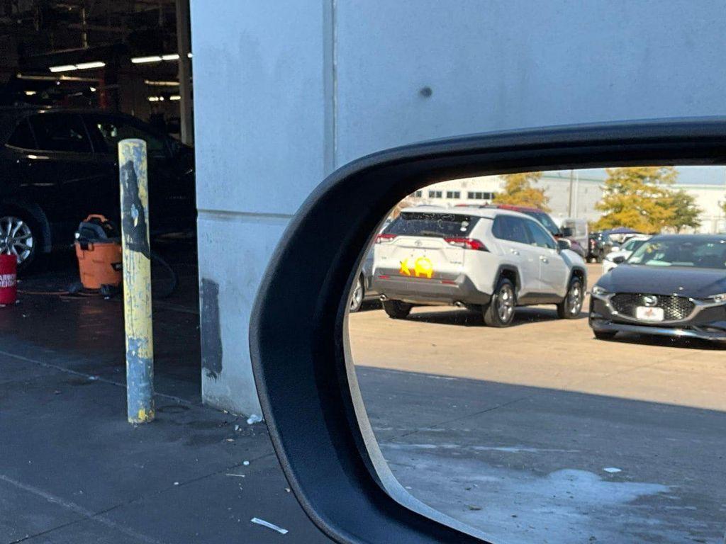 used 2025 Chevrolet Equinox car, priced at $24,801