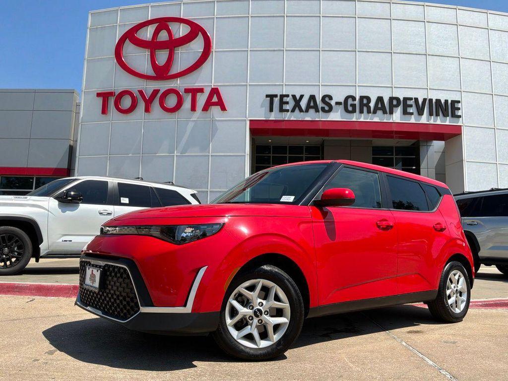 used 2025 Kia Soul car, priced at $15,901