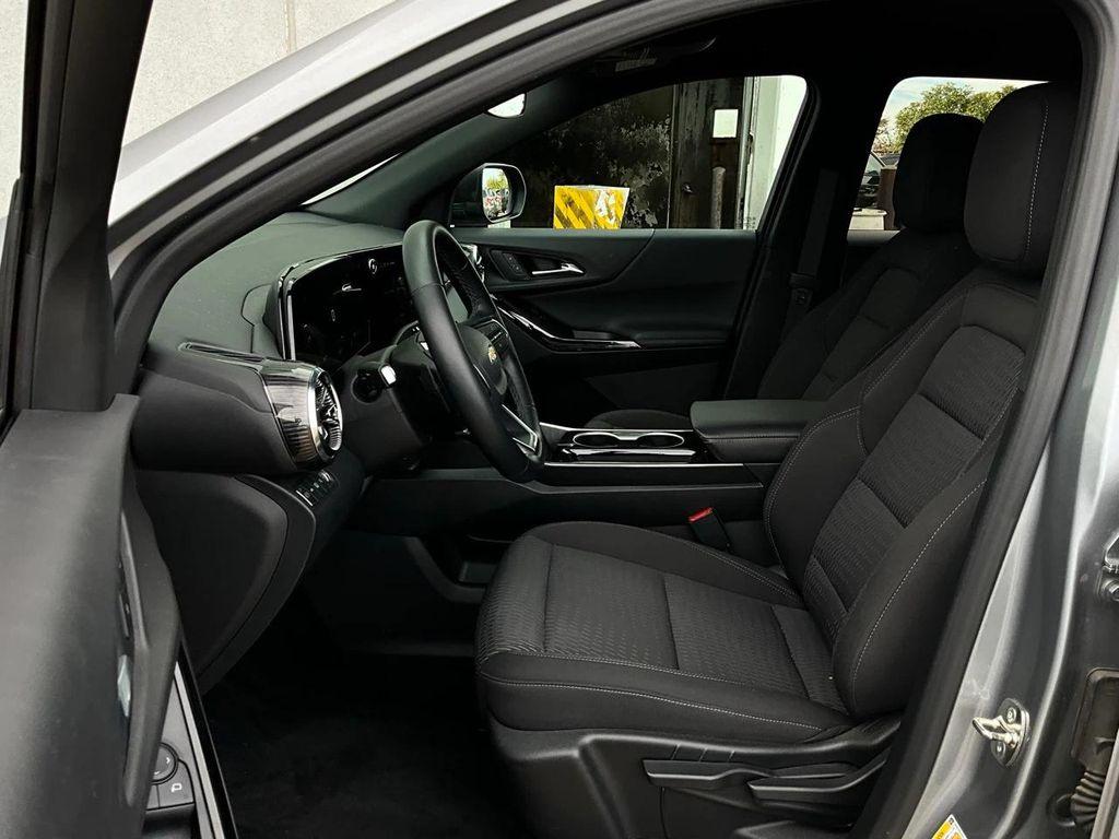 used 2025 Chevrolet Equinox car, priced at $24,901