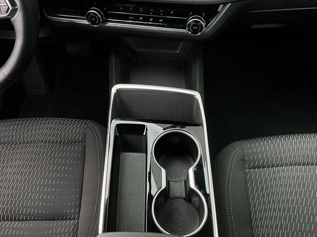 used 2025 Chevrolet Equinox car, priced at $24,701