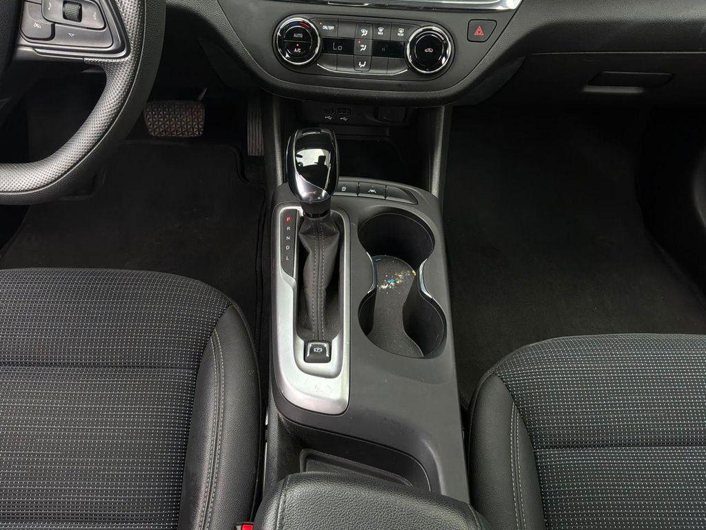 used 2025 Buick Envista car, priced at $20,901