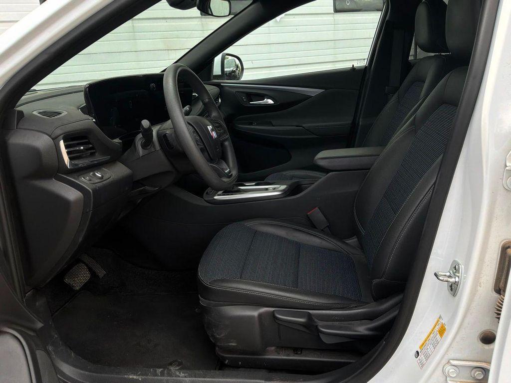 used 2025 Buick Envista car, priced at $20,901