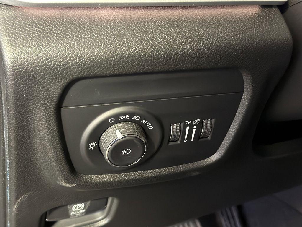 new 2026 Jeep Grand Cherokee car, priced at $50,805